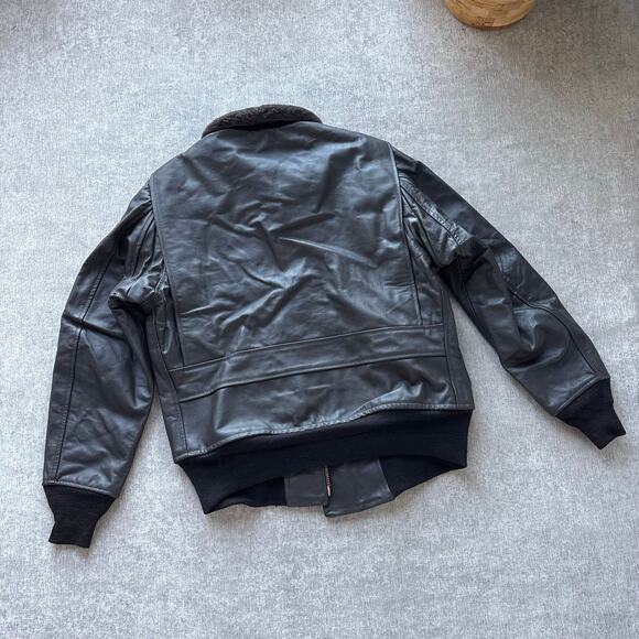 Genuine Men’s US Navy Brown Leather Flight Jacket - Picture 10 of 11